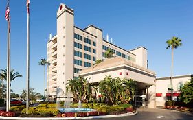 Ramada By Wyndham Kissimmee Gateway - Free Theme Park Shuttle